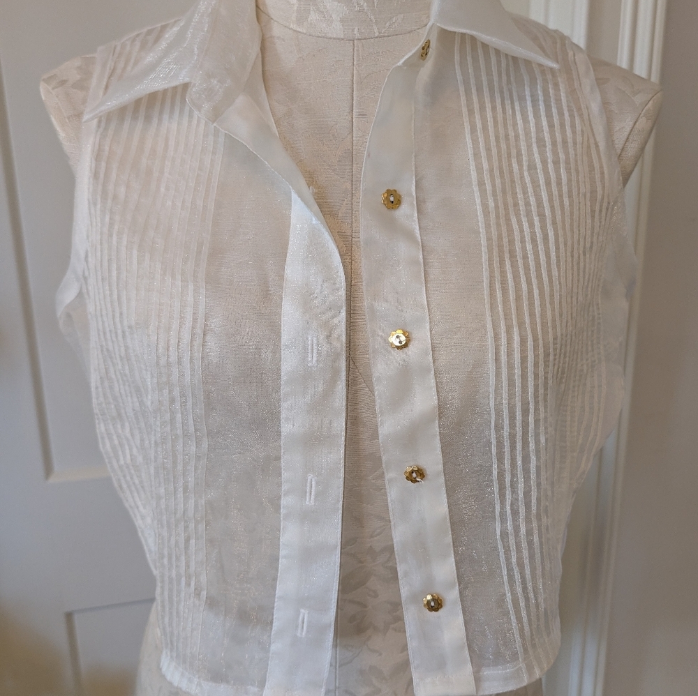Elegant Ivory Sleeveless Vest